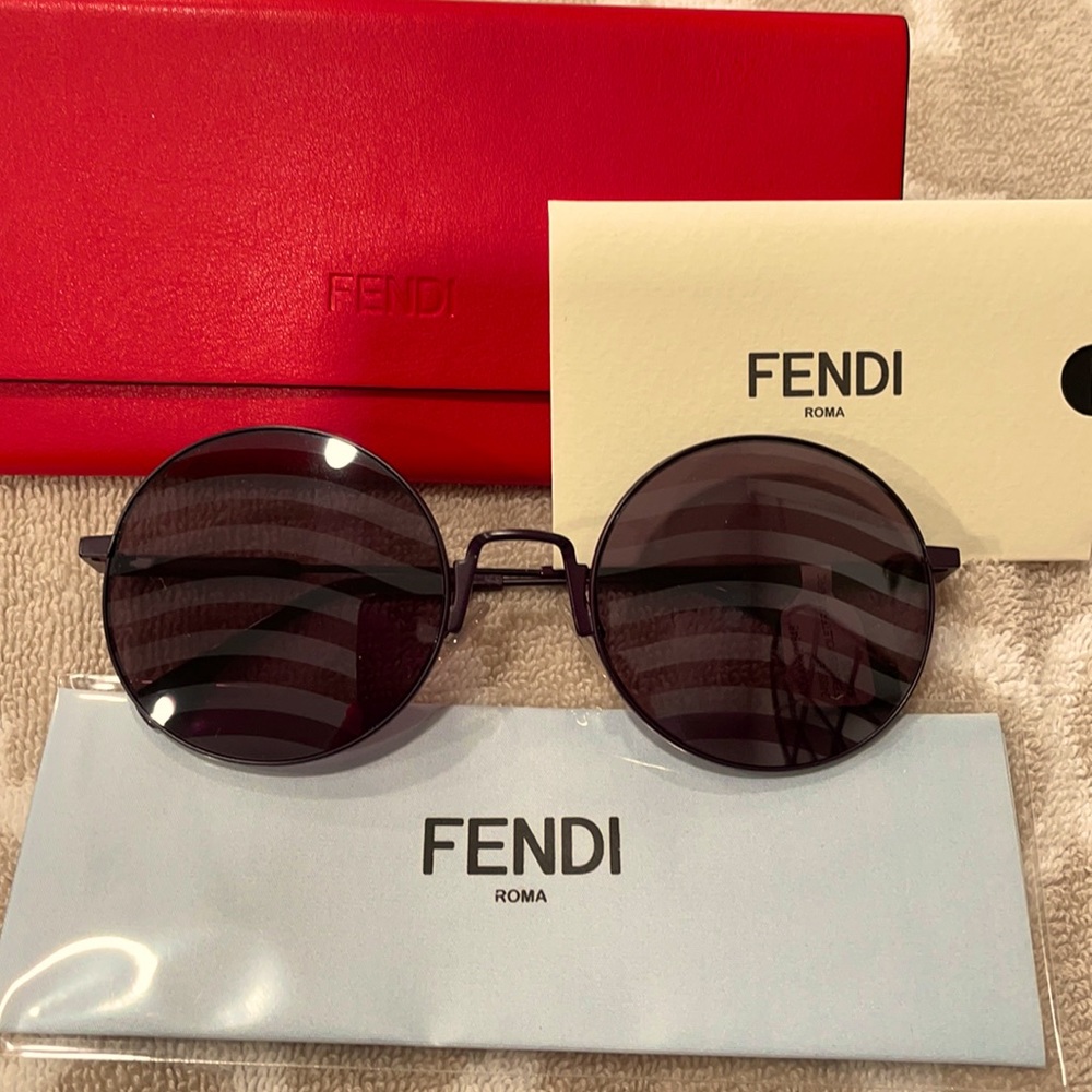 Fendi sunglasses model 248